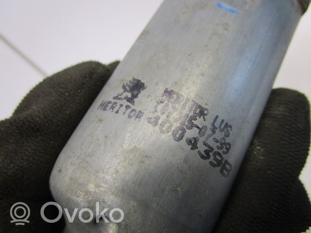 Nissan Primera Elektryczny podnośnik szyby drzwi tylnych -