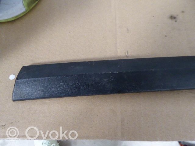 Volkswagen Fox Rivestimento passaruota anteriore 5Z3853535