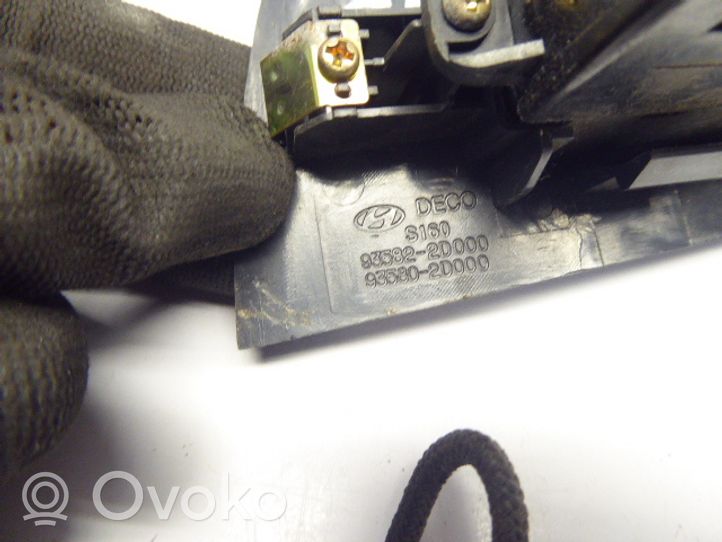 Hyundai Elantra Przełącznik / Przycisk otwierania szyb 93582-2D000