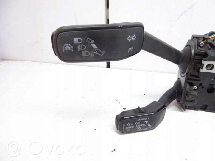 Seat Leon (5F) Pyyhkimen/suuntavilkun vipukytkin 5Q0953507JA