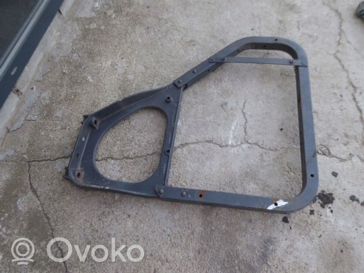 Renault 4 Engine mount bracket 