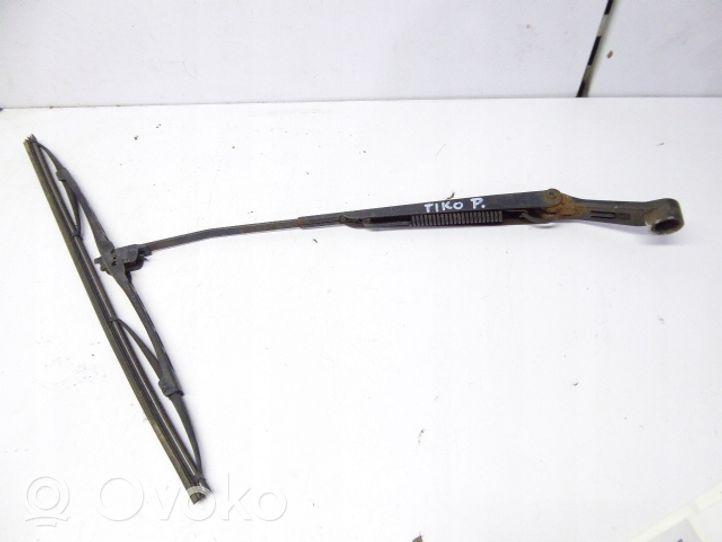 Daewoo Tico Front wiper blade arm 