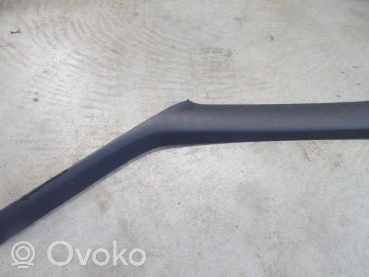 Volvo S70  V70  V70 XC Rivestimento montante (A) 