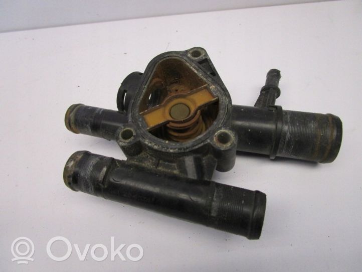 Renault Trafic II (X83) Boîtier de thermostat 8200074349C