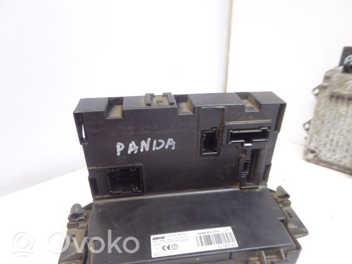 Fiat Panda II Komputer / Sterownik ECU i komplet kluczy 