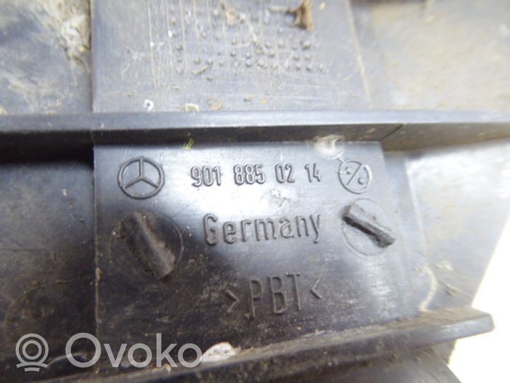 Mercedes-Benz Sprinter W901 W902 W903 W904 Takapuskurin kannake 9018850214