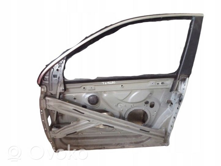 Volkswagen Jetta V Front door window/glass frame LD7X