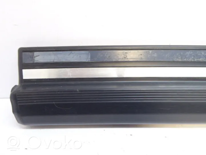 Mercedes-Benz C W202 Rivestimento vano piedi laterale 2026800735