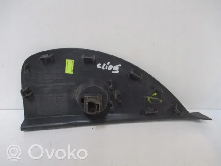 Renault Clio III Autres pièces du tableau de bord 8200475909