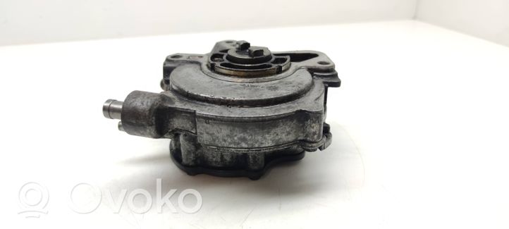 Volkswagen Touareg I Pompe à vide 070145209J