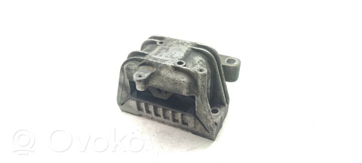 Audi A3 S3 A3 Sportback 8P Supporto di montaggio del motore 1K0199262