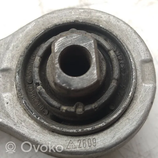 Seat Exeo (3R) Etukallistuksenvaimentajan tanko 4D0411317K