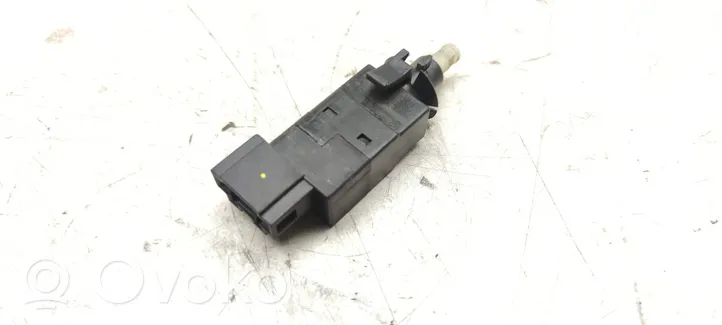 Mercedes-Benz E W211 Interruttore del pedale del freno 0015454009