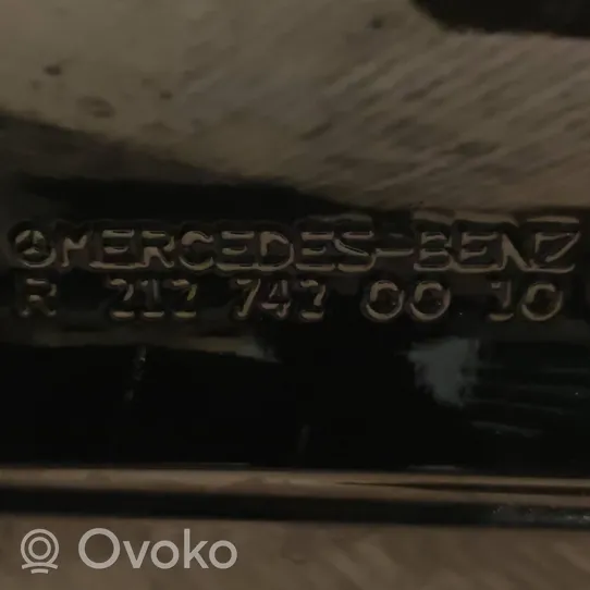 Mercedes-Benz E W212 Tylna klapa bagażnika 2127420010