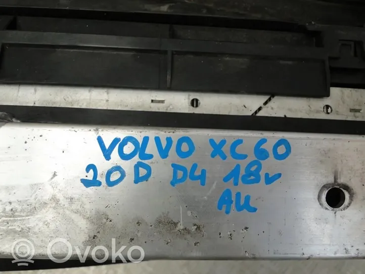 Volvo XC60 Pièce de carrosserie avant 31368232