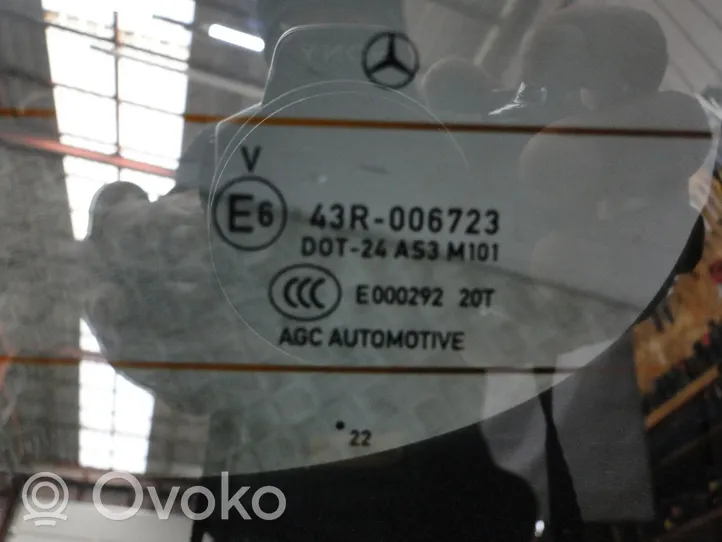 Mercedes-Benz GLA H247 Takaluukun/tavaratilan kansi 