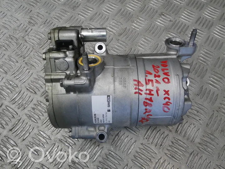 Volvo XC40 Compressore aria condizionata (A/C) (pompa) 32130500