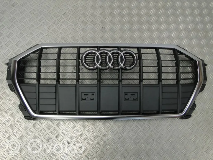 Audi Q3 8U Etusäleikkö 83A853651A