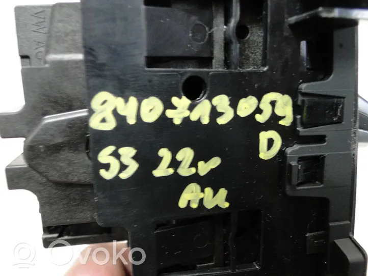 Audi A3 8Y Muut kytkimet/nupit/vaihtimet 8Y0713059D