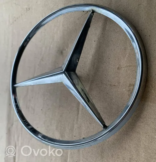 Mercedes-Benz W123 Ražotāja plāksnīte / modeļa burti 1267580058