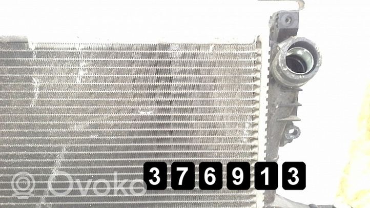 Volvo V70 Aušinimo skysčio radiatorius 2400valeo876118u30645151