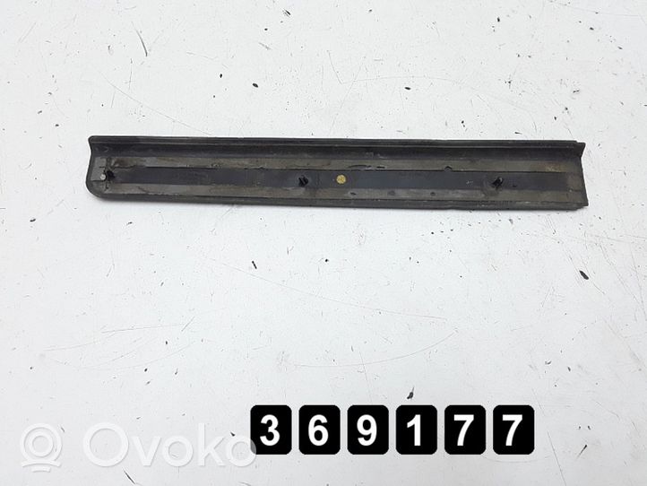 Audi A3 S3 8P Muu kynnyksen/pilarin verhoiluelementti # 8p4853492e