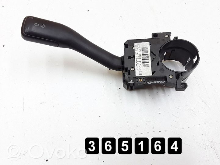 Audi TT Mk1 Muut kytkimet/nupit/vaihtimet 8L0953513G