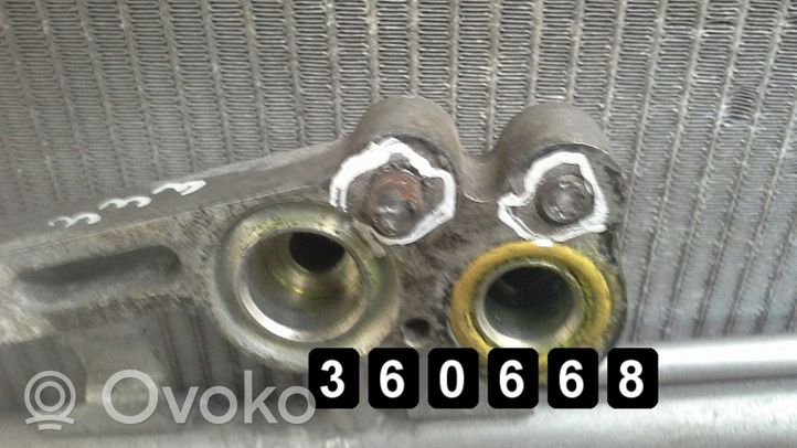 Ford Mondeo MK IV Jäähdyttimen lauhdutin # 2000 defect