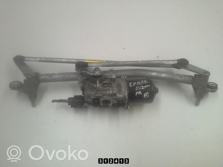 Chevrolet Spark Etupyyhkimen vivusto ja moottori 96946513