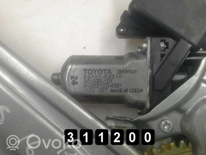 Toyota Auris 150 Etuoven ikkunan nostin moottorilla 85701-02010