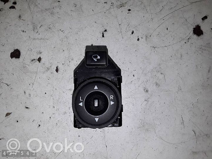 KIA Venga Wing mirror switch 457480