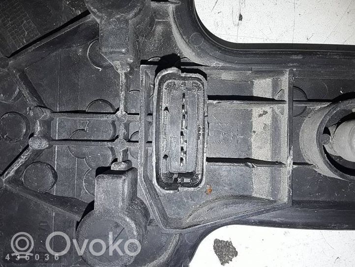 Nissan Primera Porte ampoule de feu arrière 89024270