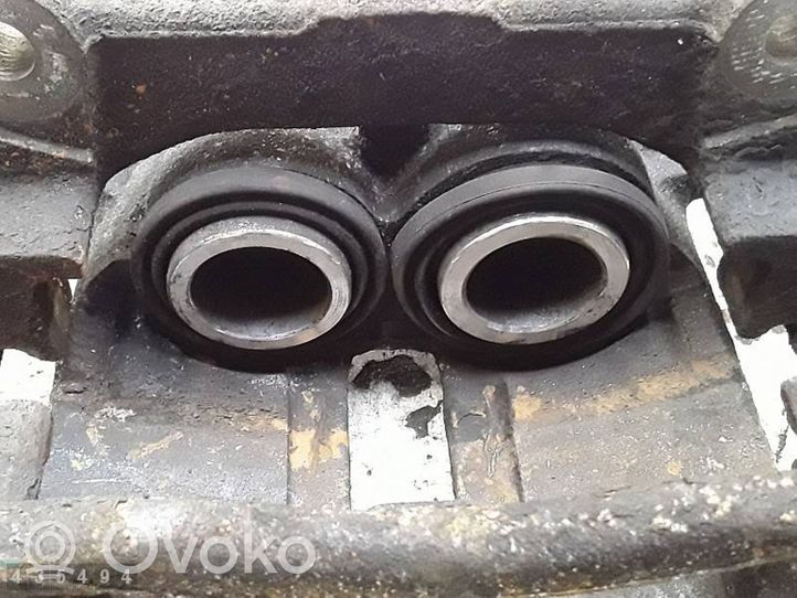 Opel Vivaro Front brake caliper 