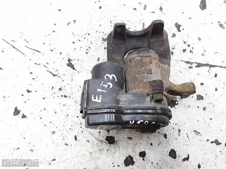 Nissan X-Trail T32 Caliper del freno trasero 32353311C