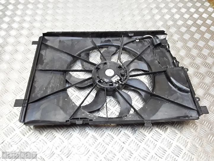 Mercedes-Benz A W176 Ventilatore di raffreddamento elettrico del radiatore a2465000093