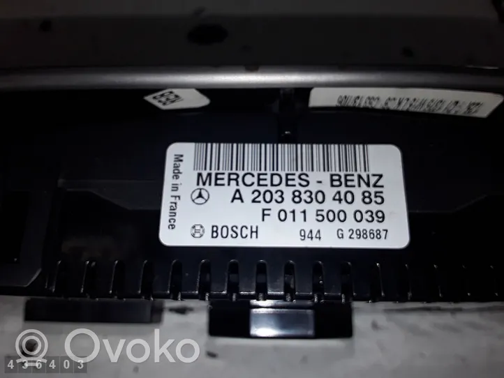 Mercedes-Benz C AMG W203 Ilmastoinnin ohjainlaite a2038304085