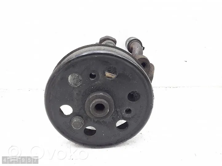 Mitsubishi Carisma Pompe de direction assistée 7700105710B