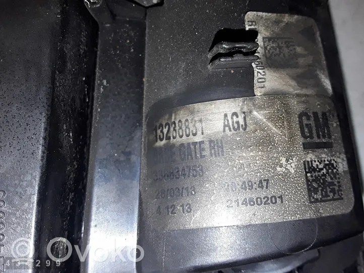 Opel Zafira B Luci posteriori del portellone del bagagliaio 13288831