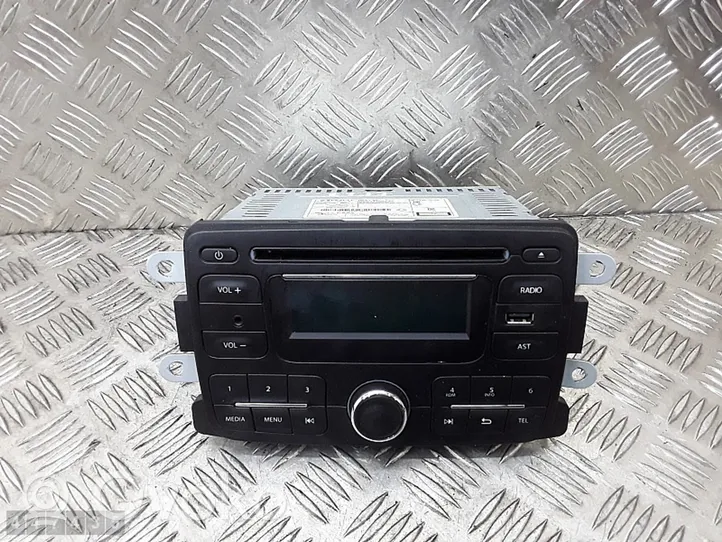 Dacia Logan II Radio/CD/DVD/GPS-pääyksikkö 281156534R