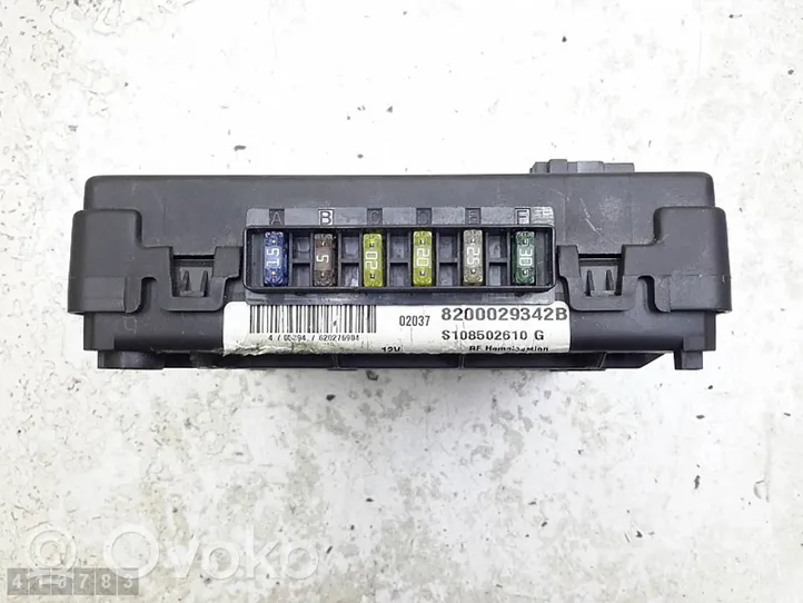 Renault Scenic RX Fuse module 8200029342B