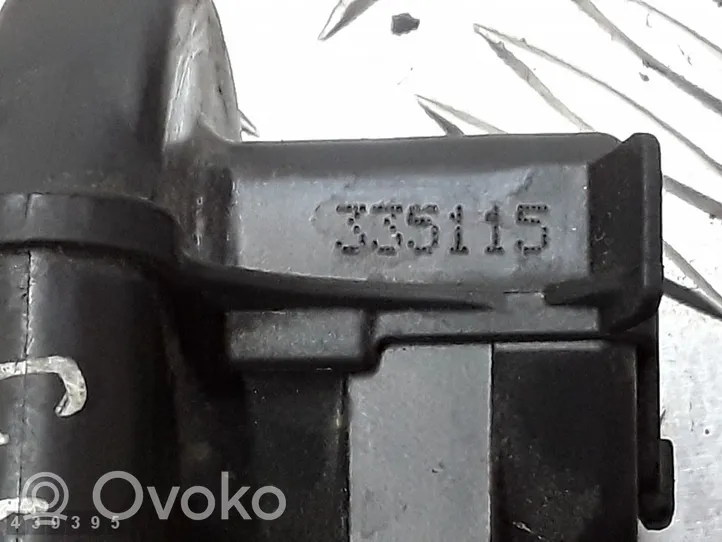 Toyota Aygo AB40 Silniczek / Siłownik zamka centralnego 335115