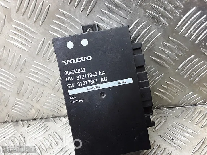 Volvo V70 Bagažinės dangčio valdymo blokas 30674842