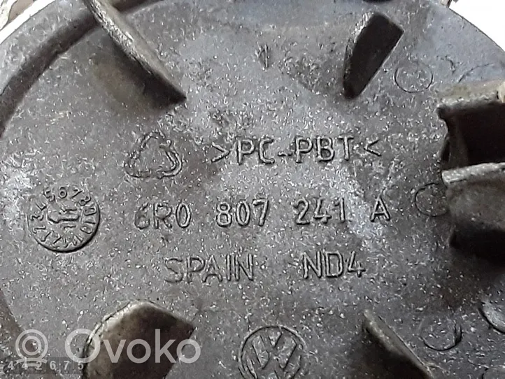 Volkswagen Polo V 6R Zaślepka / Osłona haka holowniczego przednia 6r0807241a