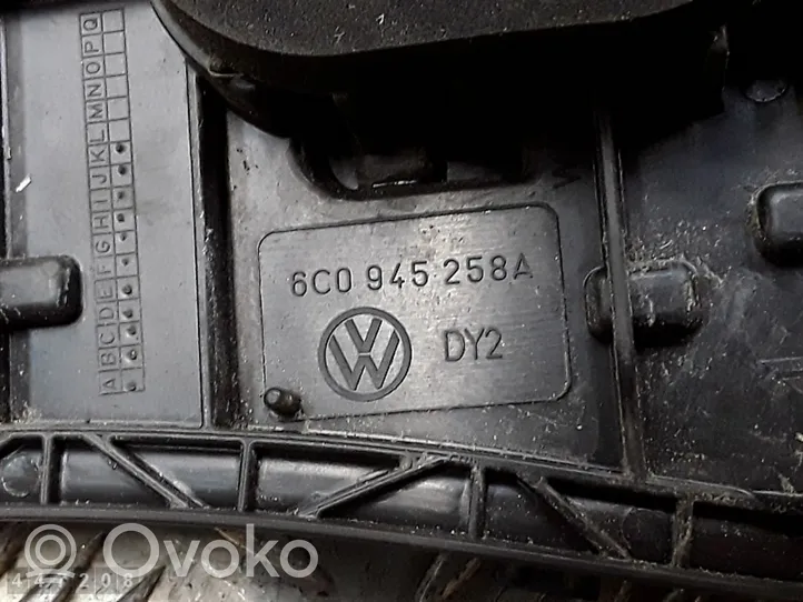 Volkswagen Polo V 6R Galinio žibinto dangtelis (lizdas) 6c0945258a