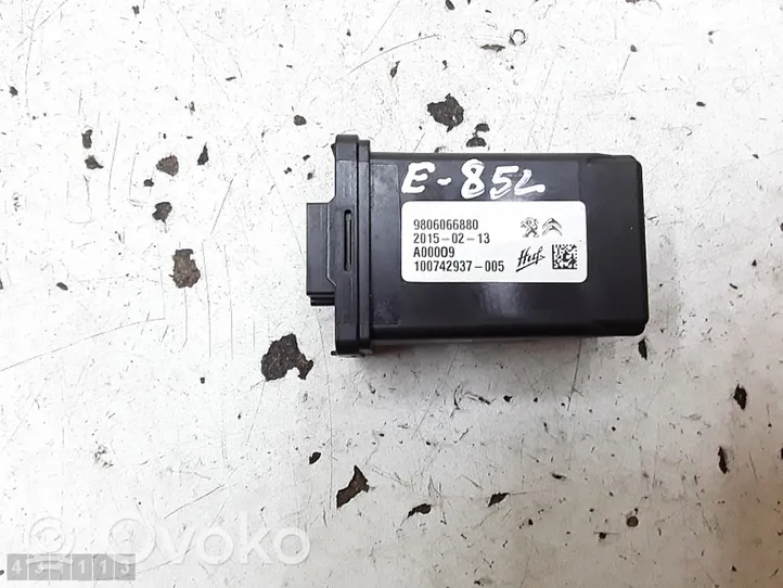 Citroen C4 Grand Picasso Boîtier module alarme 9806066880