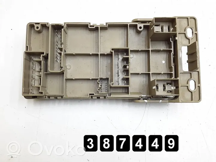 Subaru B9 Tribeca Module de fusibles 82201xa03a