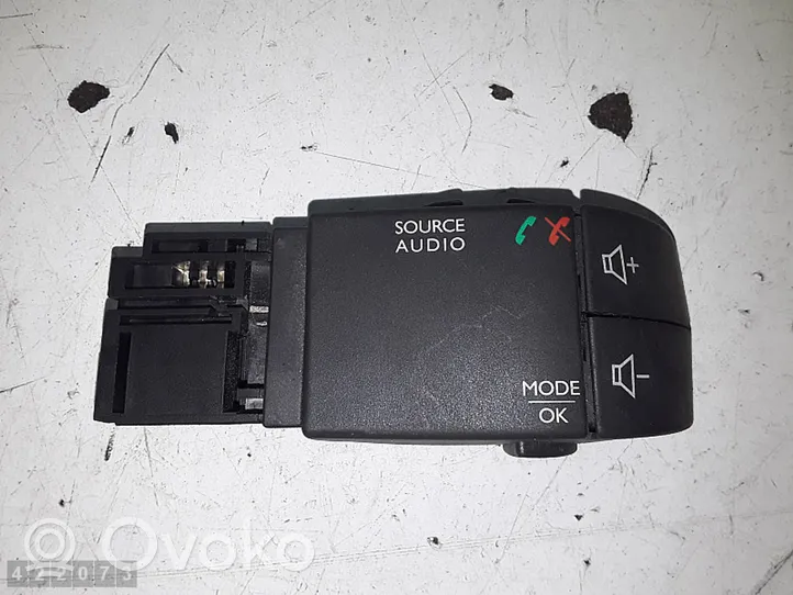 Renault Trafic III (X82) Multifunctional control switch/knob 344422023GB