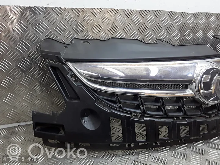 Opel Corsa D Atrapa chłodnicy / Grill 13286000