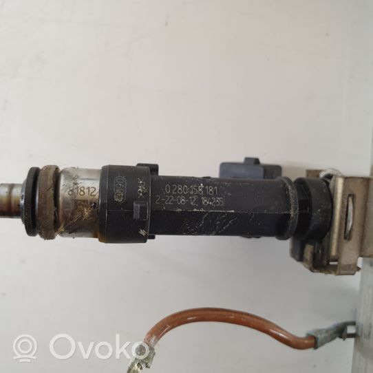 Opel Astra J Injecteur de carburant 0280158181