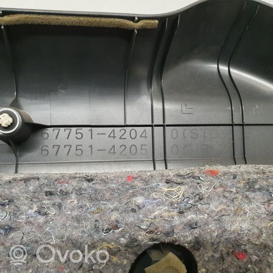 Toyota RAV 4 (XA30) Poszycie klapy tylnej bagażnika i inne elementy 677514204